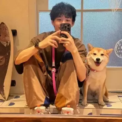 仰映容